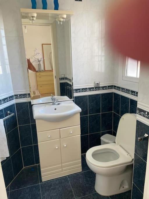 Stunning 5 Bedroom *